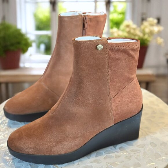 Vionic Skylar Orthotic Wedge Ankle Boots 7 WIDE Cognac Suede Comfort Zip Booties - Picture 3 of 12